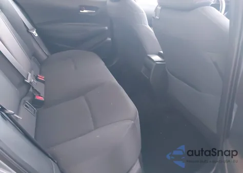 2021 Toyota Corolla Le z USA, uszkodzony, nr VIN 5YFEPMAE5MP147851